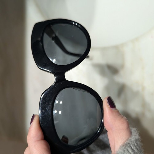Kaleos Satine sunglasses in black, like new