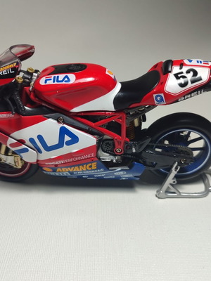NewRay Ducati 999R James Toseland 2004 στατικό μοντέλο μεταχειρισμένο