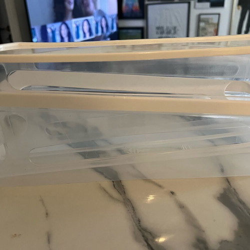 Plastic transparent egg holder like new, capacity 20 eggs