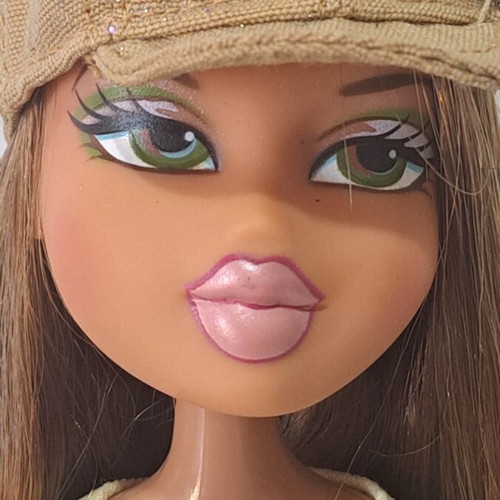 Bratz Funk Out Fianna doll used, rare and discontinued, redressed with flaws