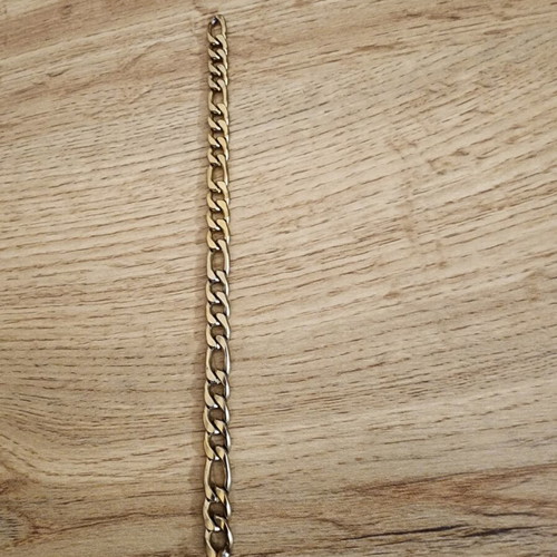 Figaro chain gold toned, like new