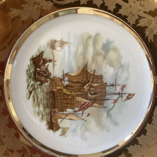 Limoges Royale France decorative plate 22K gold, like new, 26cm