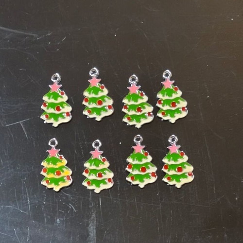 Christmas-themed pendants for necklace or earrings, set of 16, new, green