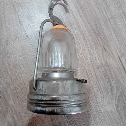 Vintage lantern like new with hard glass and switch