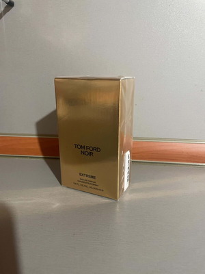 Tom Ford Noir Extreme Eau de Parfum 100ml new, oriental gourmand scent