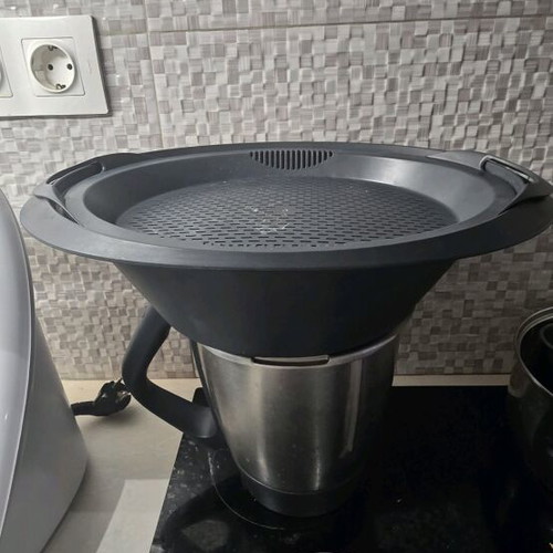 Thermomix TM6 multifunctional cooker like new with accessories