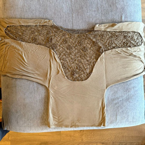 Sky Butterfly Blouse used, khaki with open lace back