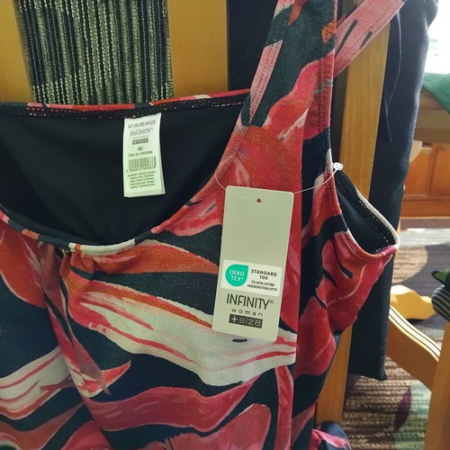 Infinity women's tankini top with tropical leaf print, size 46