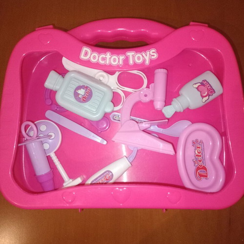 Doctor Super Play Set pink medical kit with 10 accessories like new
