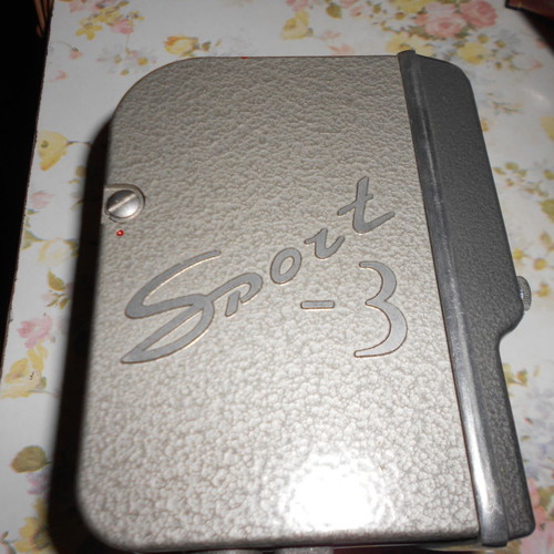 Omo Sport-3 camera used for 8mm film with leather case