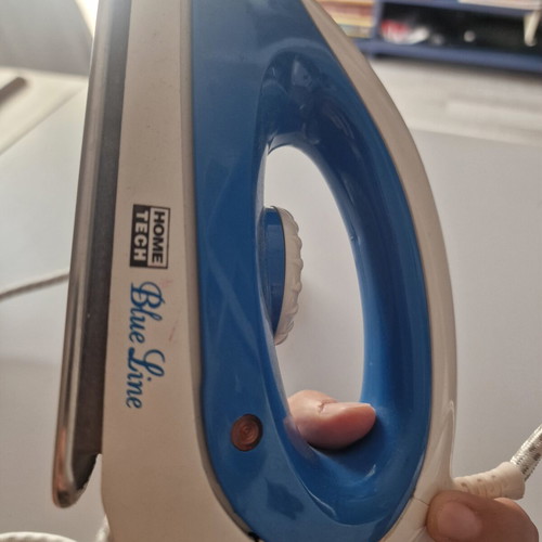 Home Tech Blue Line iron used, simple model