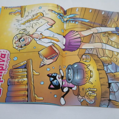 Sabrina The Little Witch Magazine Issue 9 like new