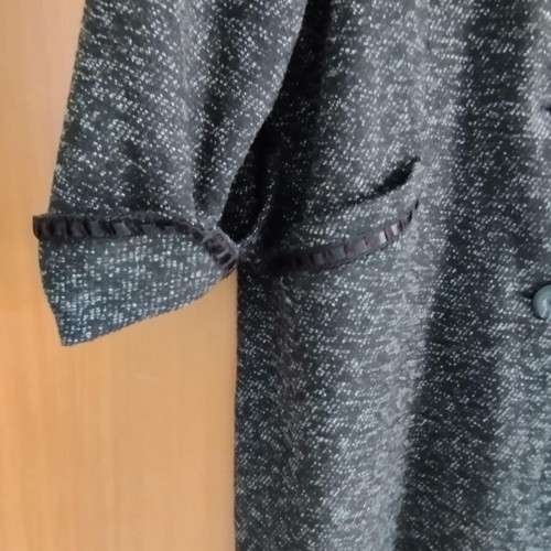 Black coat with gray details like new, size XL