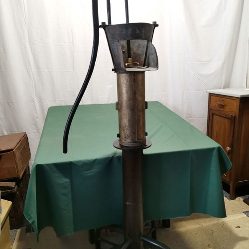 Pump from garden used for well water extraction, 1874
