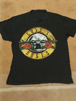 Guns& Roses T-shirt used, size L