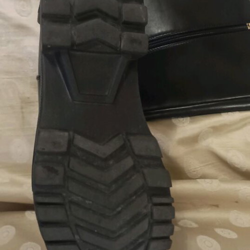 Women's modern black faux leather boots like new, size 36