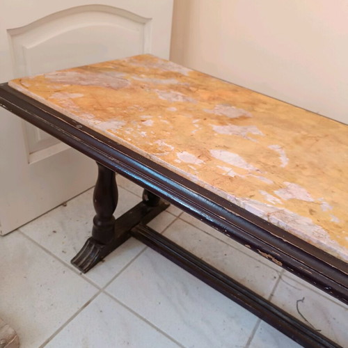 Coffee table used with marble in very good condition