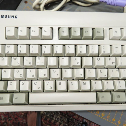 Samsung SEM-DC8UL vintage keyboard PS/2