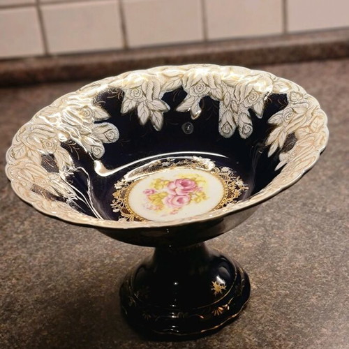 Vintage porcelain decorative item like new, Thun with 24ct gold