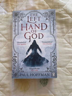 The Left Hand of God του Paul Hoffman σαν καινούργιο, πρώτο στη σειρά