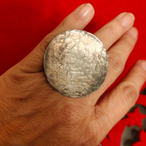 Silver ring new, hammered handmade disc-shaped