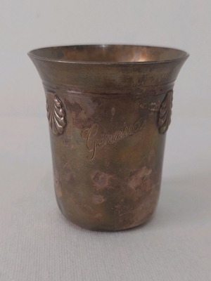 French silver-plated cup used with shell design