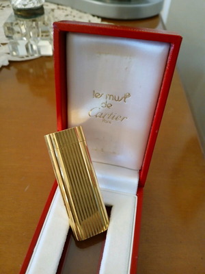 Cartier lighter like new with box