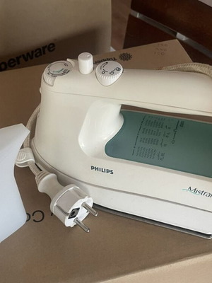 Philips Mistral 34 steam iron 1200W with doser