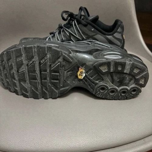 Nike Air Max Utility sneakers used, black metallic platinum reflective, size 39