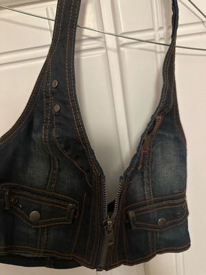 Denim top with zipper like new, size M