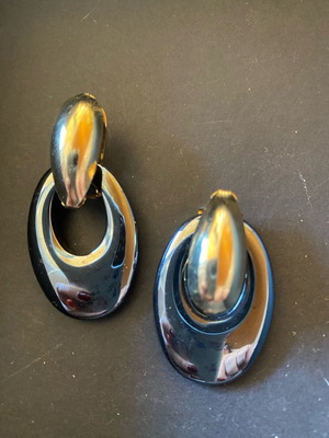 Two-tone earrings like new, anthracite and gold