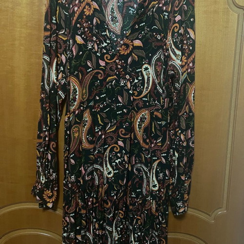 Printed dress V with ruffles new, size XS