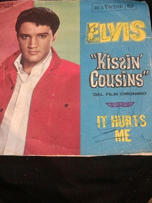 Elvis Presley Kissin' Cousins και It Hurts Me εξώφυλλο δίσκου μόνο