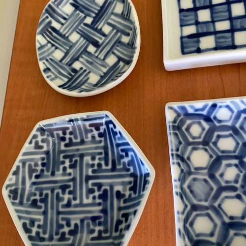 Vintage small Japanese Kozan Gama porcelain plates