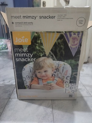 Baby feeding chair used, foldable with accessories
