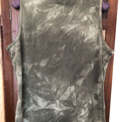 Summer camouflage shirt with embroidered flowers like new, size L