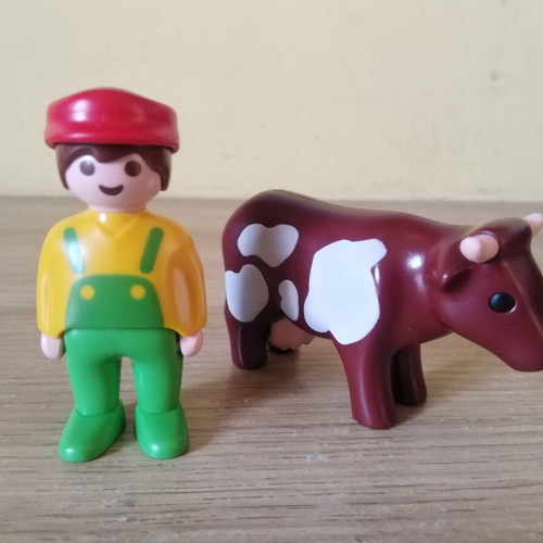 Playmobil figures used, good condition
