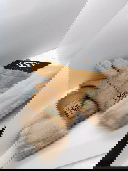 Γάντια UGG