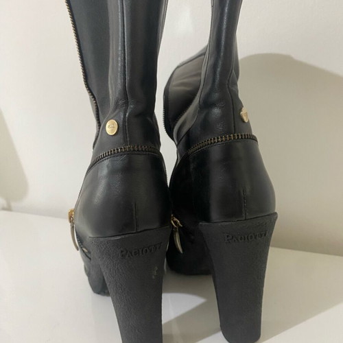 Cesare Paciotti 4US Black Leather Heeled Boots Size 39 used