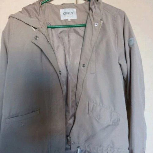 Only women's thin beige jacket like new, size XS