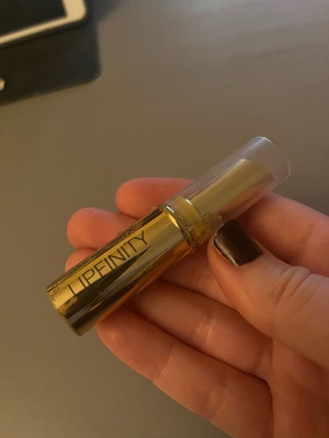 Max Factor red lipstick used