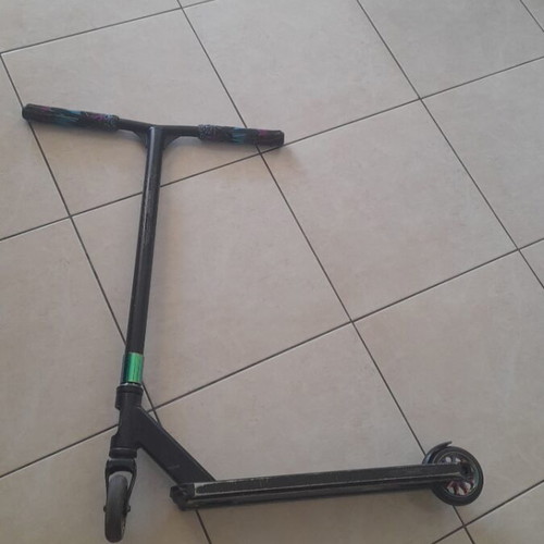 Freestyle scooter used from 2021 with replaced grips