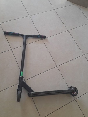 Freestyle scooter used from 2021 with replaced grips