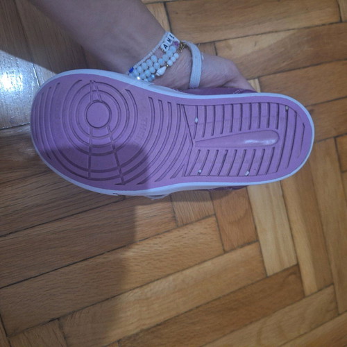 Jordan athletic shoes size 35.5 like new, purple