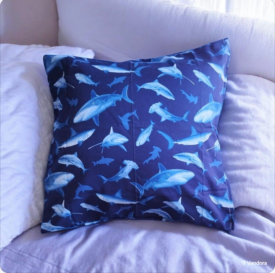 Παιδικό μαξιλάρι blue sarks καινούργιο,… - € 20,00 - Vendora.gr