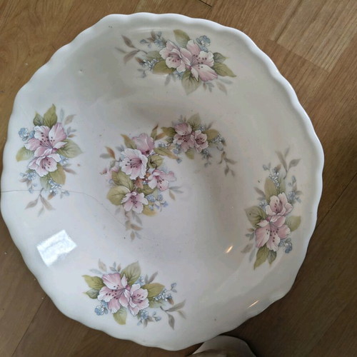 Vintage English Wash Basin and Pitcher Set by Mayfair Pottery used