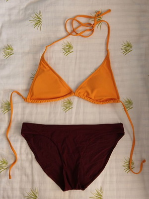 Bikini swimsuit like new, top S/M yellow, bottom S burgundy