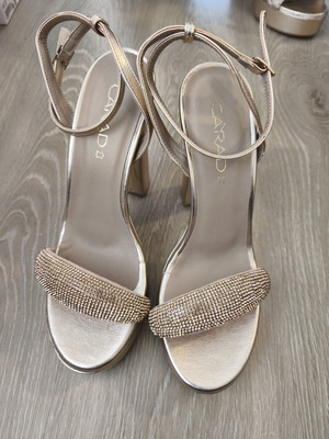 Carad Shoes pink gold sandals with rhinestones size 38 new