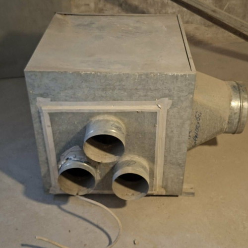 Bubble ventilation motor used in galvanized box
