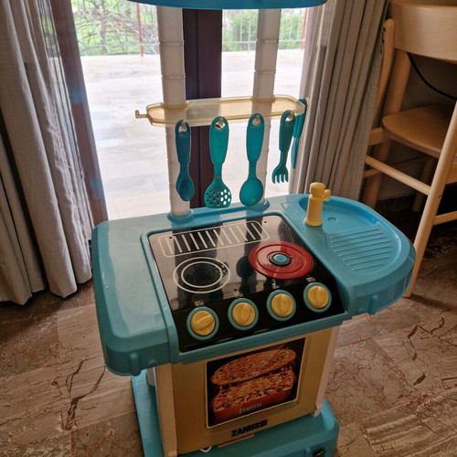 Zanussi play kitchen used with plastic accessories